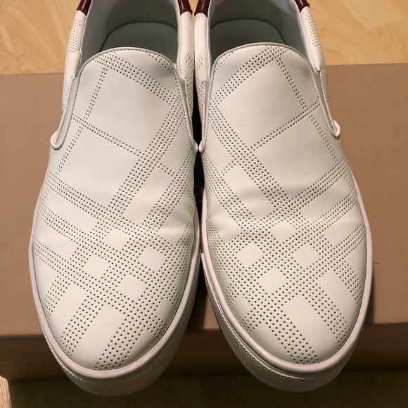 Perforated check leather slip-on trainer(burberry) - Picture 7 of 8